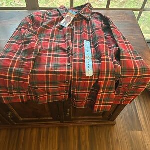 Eddie Bauer Men's Red and Green Flannel Button Down Shirt
